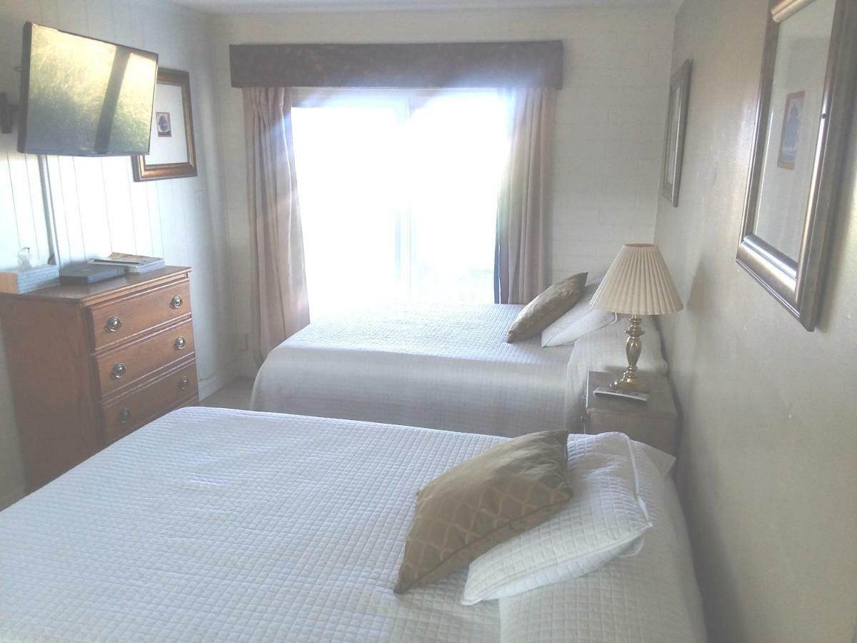 Hilltop Tavern And Inn Apple Valley Quarto foto